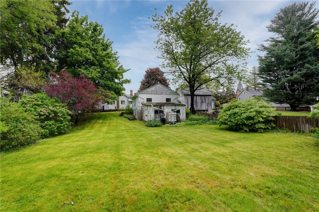 1453 Ridge Rd Road, Webster, New York 14580, Webster, New York 14580, 4 Bedrooms Bedrooms, 7 Rooms Rooms,1 BathroomBathrooms,Residential,Closed,1453 Ridge Rd Road, Webster, New York 14580,R1609874