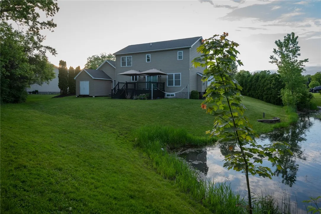 8 Kings Way, Chili, New York 14624, Chili, New York 14624, 4 Bedrooms Bedrooms, 11 Rooms Rooms,2 BathroomsBathrooms,Residential,Closed,8 Kings Way, Chili, New York 14624,R1610194
