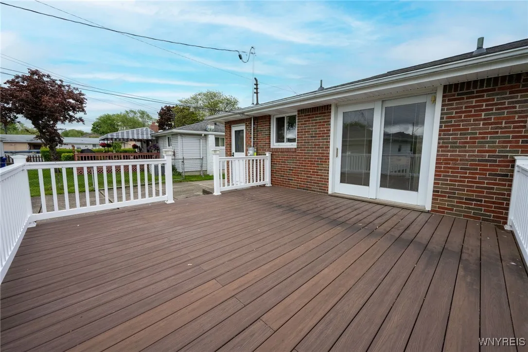 4314 Elmwood Avenue, Hamburg, New York 14219, Hamburg, New York 14219, 3 Bedrooms Bedrooms, 6 Rooms Rooms,1 BathroomBathrooms,Residential,Closed,4314 Elmwood Avenue, Hamburg, New York 14219,B1610085