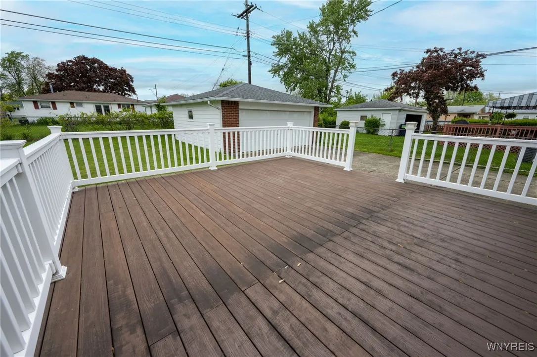 4314 Elmwood Avenue, Hamburg, New York 14219, Hamburg, New York 14219, 3 Bedrooms Bedrooms, 6 Rooms Rooms,1 BathroomBathrooms,Residential,Closed,4314 Elmwood Avenue, Hamburg, New York 14219,B1610085