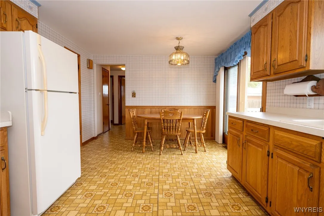4314 Elmwood Avenue, Hamburg, New York 14219, Hamburg, New York 14219, 3 Bedrooms Bedrooms, 6 Rooms Rooms,1 BathroomBathrooms,Residential,Closed,4314 Elmwood Avenue, Hamburg, New York 14219,B1610085