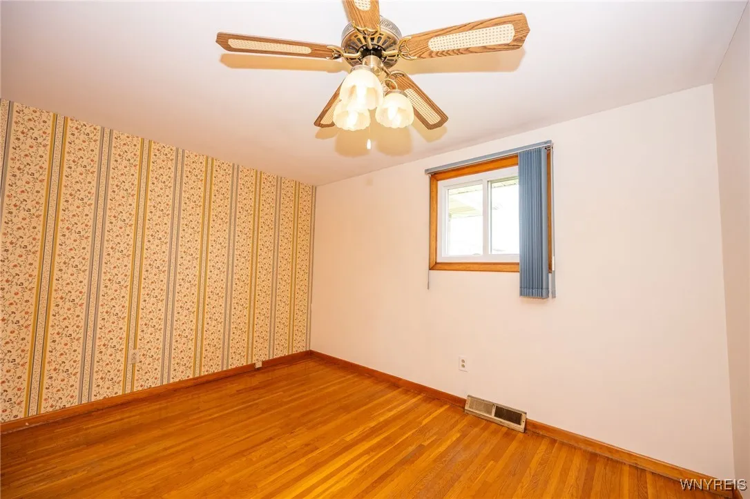 4314 Elmwood Avenue, Hamburg, New York 14219, Hamburg, New York 14219, 3 Bedrooms Bedrooms, 6 Rooms Rooms,1 BathroomBathrooms,Residential,Closed,4314 Elmwood Avenue, Hamburg, New York 14219,B1610085