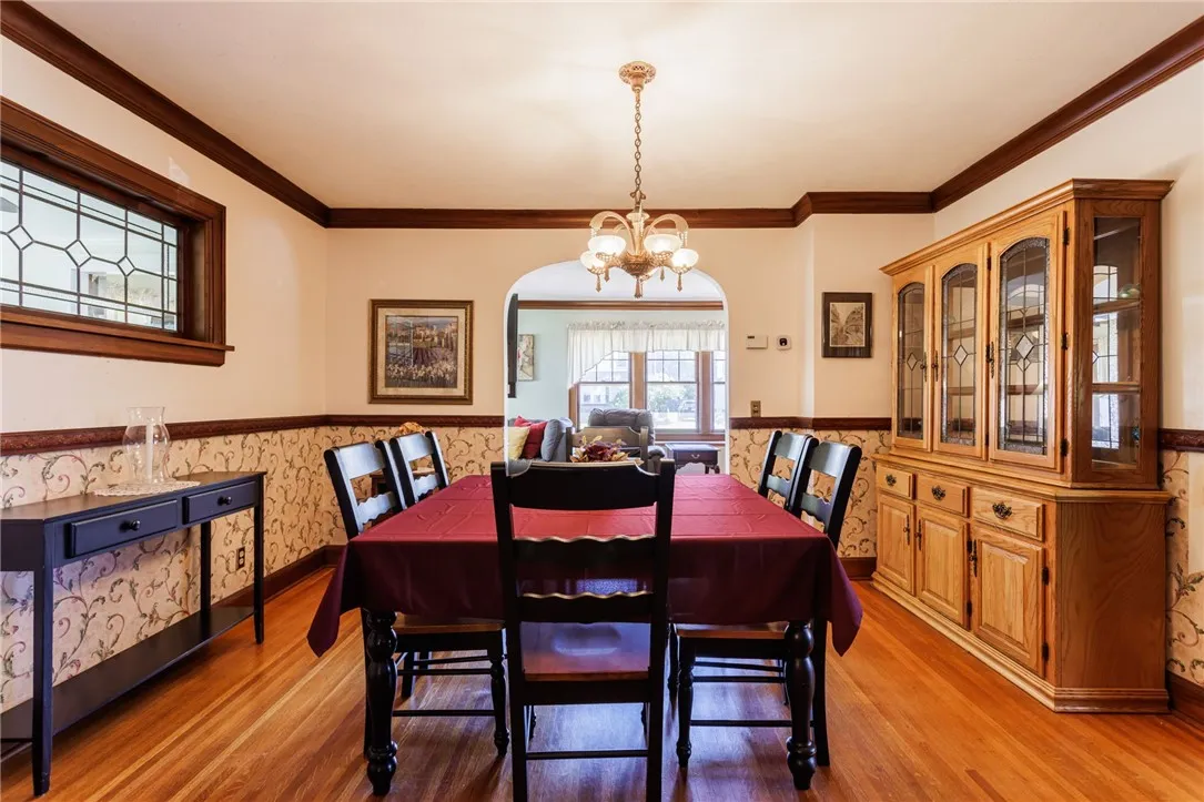 1039 Winona Boulevard, Irondequoit, New York 14617, Irondequoit, New York 14617, 5 Bedrooms Bedrooms, 9 Rooms Rooms,3 BathroomsBathrooms,Residential,Closed,1039 Winona Boulevard, Irondequoit, New York 14617,R1608773
