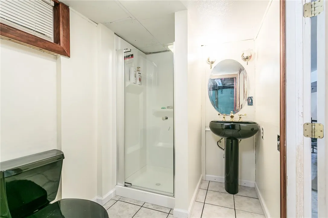 62 Frandee Lane, Greece, New York 14626, Greece, New York 14626, 3 Bedrooms Bedrooms, 6 Rooms Rooms,2 BathroomsBathrooms,Residential,Closed,62 Frandee Lane, Greece, New York 14626,R1610258