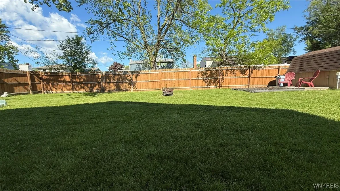 1031 Baseline Road, Grand Island, New York 14072, Grand Island, New York 14072, 3 Bedrooms Bedrooms, 10 Rooms Rooms,1 BathroomBathrooms,Residential,Closed,1031 Baseline Road, Grand Island, New York 14072,B1609132