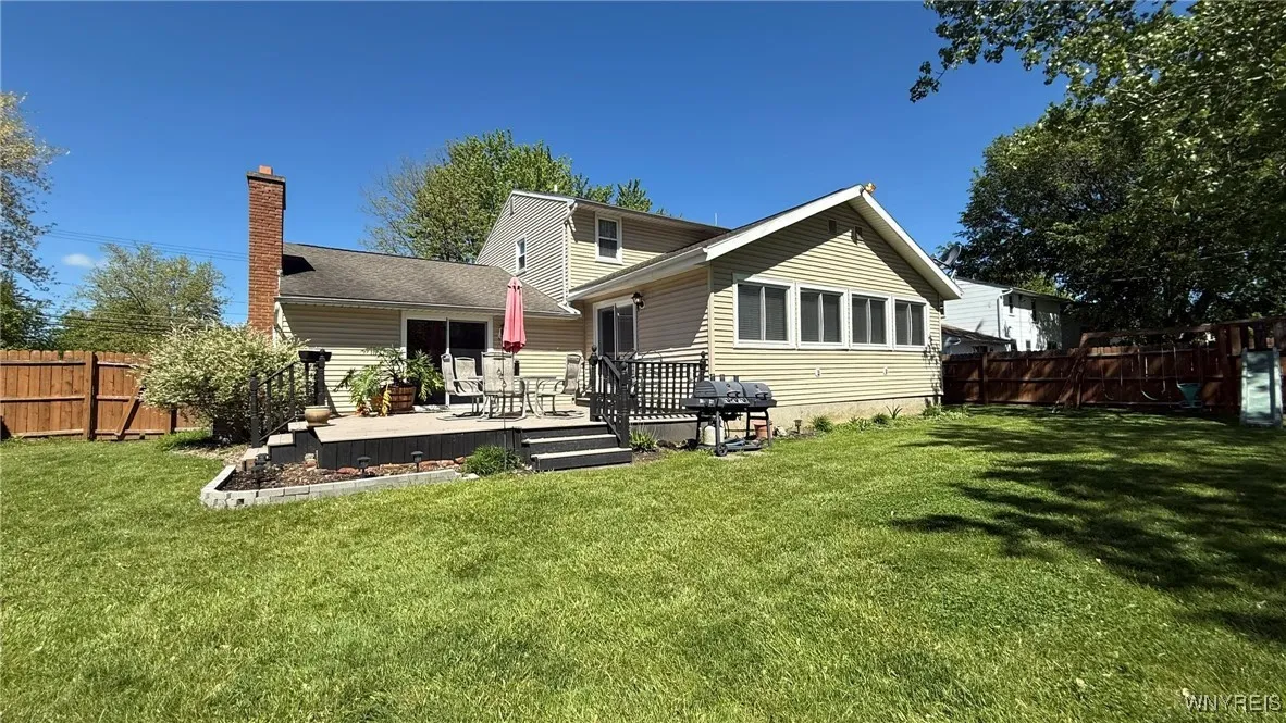 1031 Baseline Road, Grand Island, New York 14072, Grand Island, New York 14072, 3 Bedrooms Bedrooms, 10 Rooms Rooms,1 BathroomBathrooms,Residential,Closed,1031 Baseline Road, Grand Island, New York 14072,B1609132