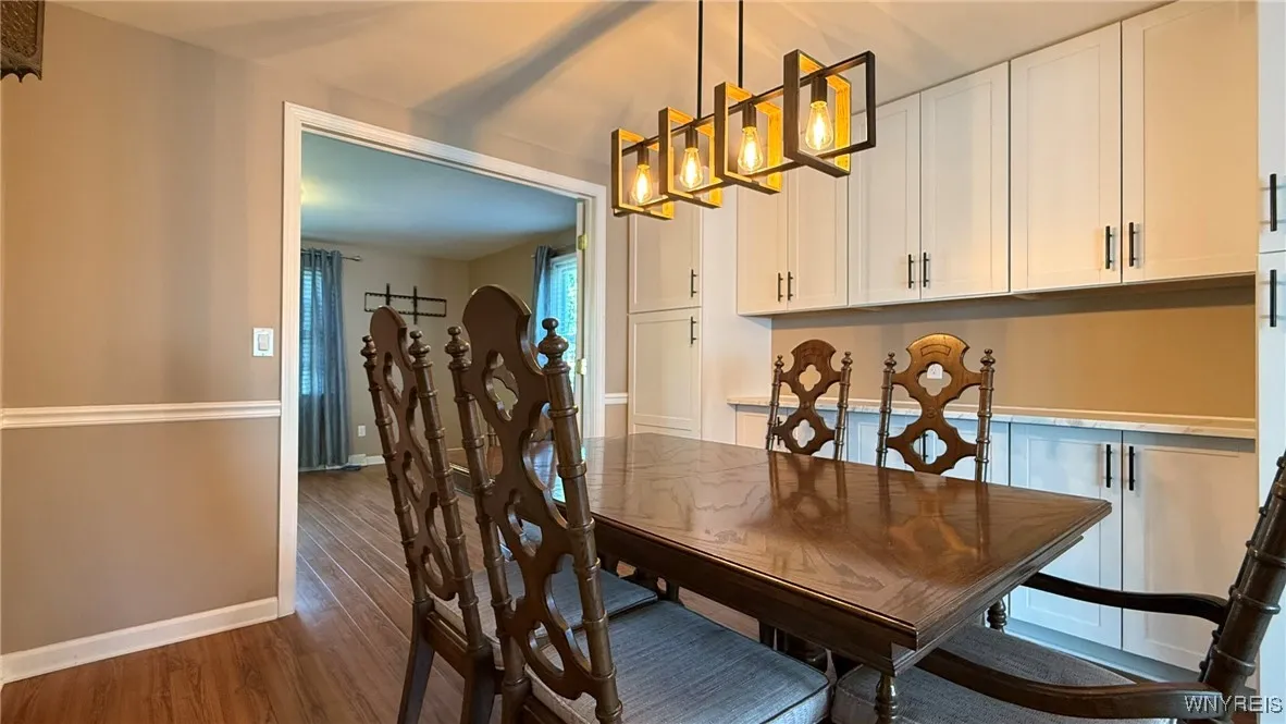 1031 Baseline Road, Grand Island, New York 14072, Grand Island, New York 14072, 3 Bedrooms Bedrooms, 10 Rooms Rooms,1 BathroomBathrooms,Residential,Closed,1031 Baseline Road, Grand Island, New York 14072,B1609132
