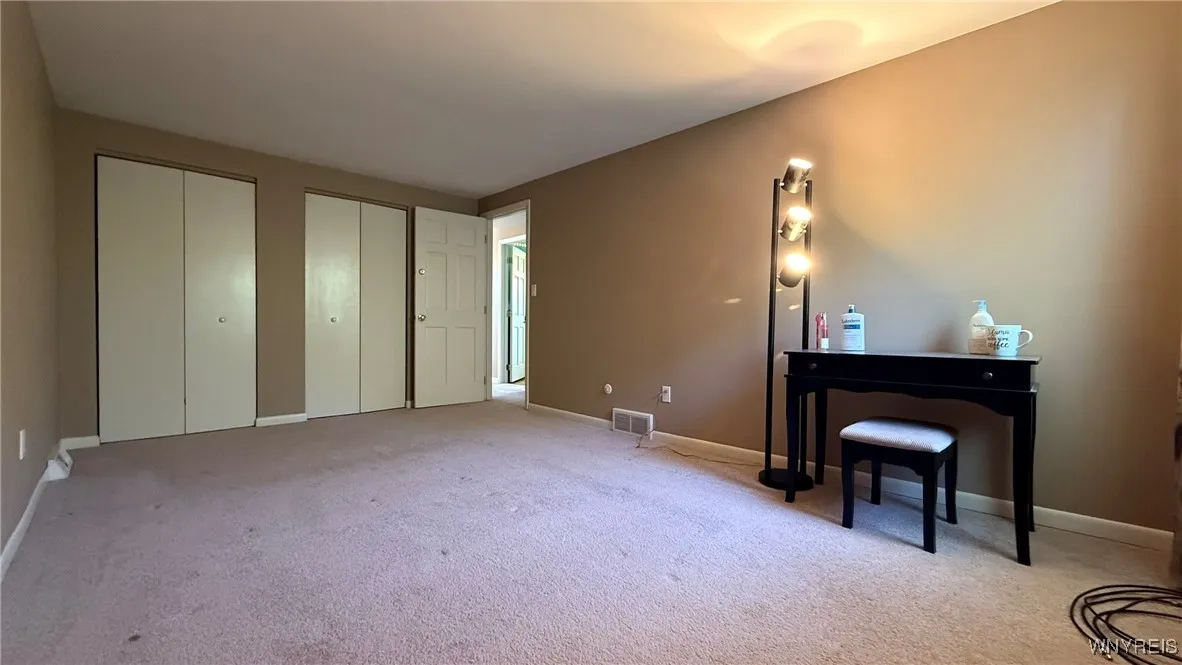 1031 Baseline Road, Grand Island, New York 14072, Grand Island, New York 14072, 3 Bedrooms Bedrooms, 10 Rooms Rooms,1 BathroomBathrooms,Residential,Closed,1031 Baseline Road, Grand Island, New York 14072,B1609132