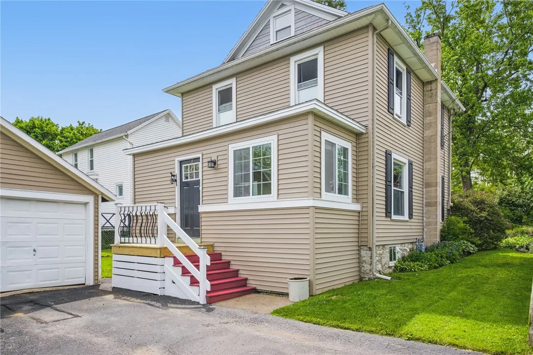 13 Exchange Street, Leroy, New York 14482, Leroy, New York 14482, 3 Bedrooms Bedrooms, 6 Rooms Rooms,1 BathroomBathrooms,Residential,Closed,13 Exchange Street, Leroy, New York 14482,R1606657