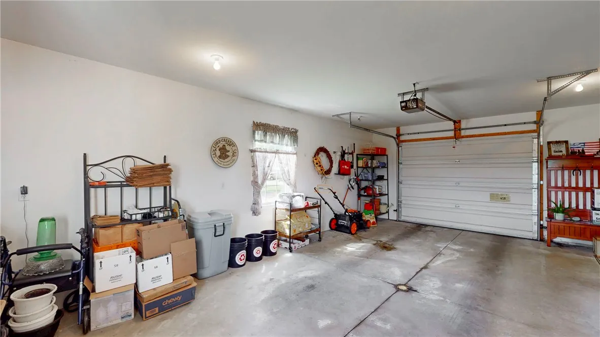 6686 Primrose Pl, Bath, New York 14810, Bath, New York 14810, 3 Bedrooms Bedrooms, 6 Rooms Rooms,2 BathroomsBathrooms,Residential,Closed,6686 Primrose Pl, Bath, New York 14810,R1609558
