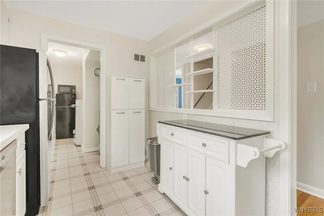 4226 Shimerville Rd, Clarence, New York 14031, Clarence, New York 14031, 3 Bedrooms Bedrooms, 8 Rooms Rooms,1 BathroomBathrooms,Residential,Closed,4226 Shimerville Rd, Clarence, New York 14031,B1610261