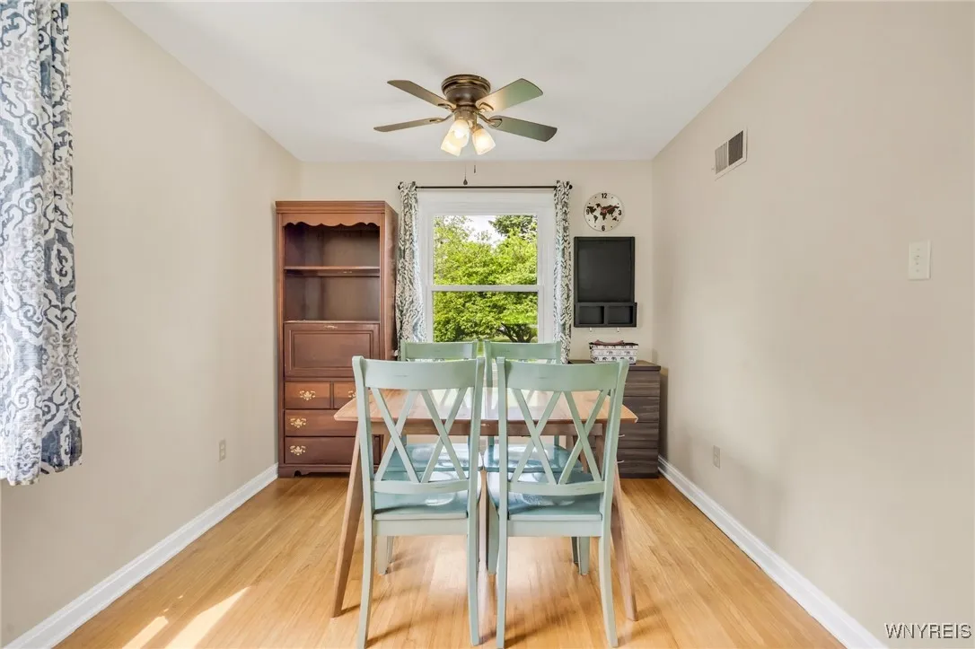 4226 Shimerville Rd, Clarence, New York 14031, Clarence, New York 14031, 3 Bedrooms Bedrooms, 8 Rooms Rooms,1 BathroomBathrooms,Residential,Closed,4226 Shimerville Rd, Clarence, New York 14031,B1610261