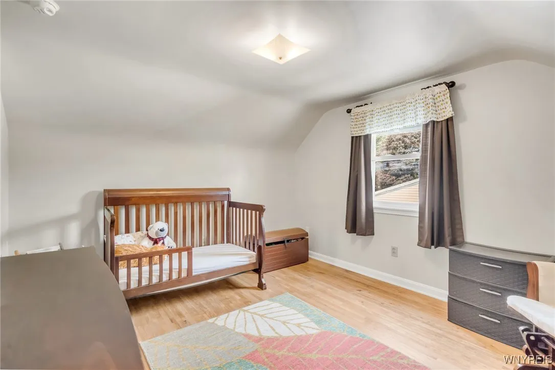 Upstairs bedroom.
