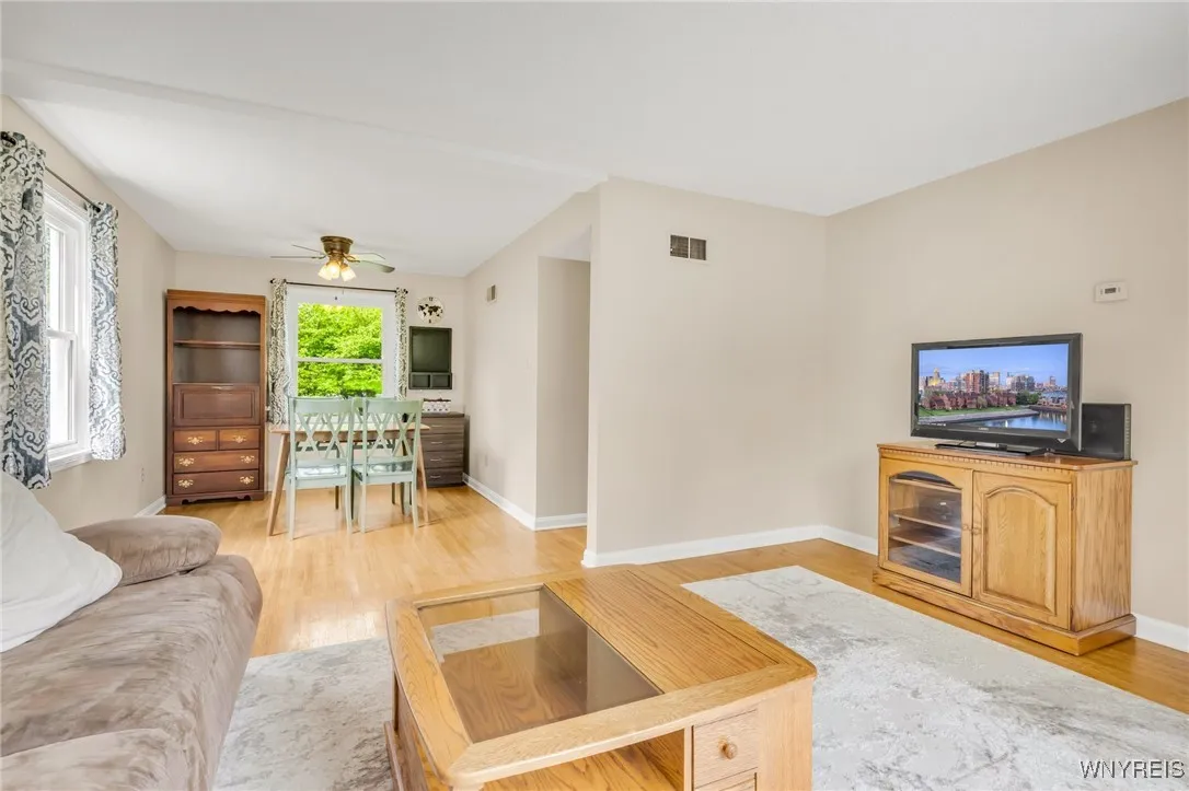 4226 Shimerville Rd, Clarence, New York 14031, Clarence, New York 14031, 3 Bedrooms Bedrooms, 8 Rooms Rooms,1 BathroomBathrooms,Residential,Closed,4226 Shimerville Rd, Clarence, New York 14031,B1610261