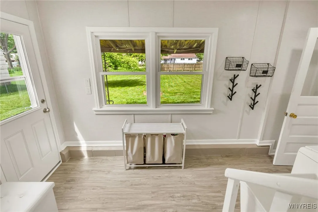 4226 Shimerville Rd, Clarence, New York 14031, Clarence, New York 14031, 3 Bedrooms Bedrooms, 8 Rooms Rooms,1 BathroomBathrooms,Residential,Closed,4226 Shimerville Rd, Clarence, New York 14031,B1610261