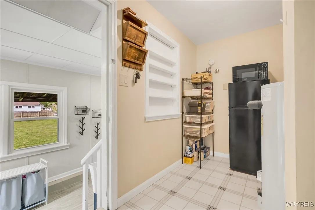 4226 Shimerville Rd, Clarence, New York 14031, Clarence, New York 14031, 3 Bedrooms Bedrooms, 8 Rooms Rooms,1 BathroomBathrooms,Residential,Closed,4226 Shimerville Rd, Clarence, New York 14031,B1610261