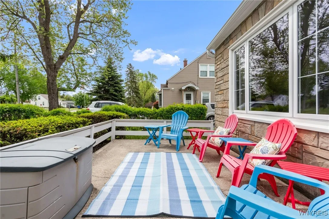 4226 Shimerville Rd, Clarence, New York 14031, Clarence, New York 14031, 3 Bedrooms Bedrooms, 8 Rooms Rooms,1 BathroomBathrooms,Residential,Closed,4226 Shimerville Rd, Clarence, New York 14031,B1610261