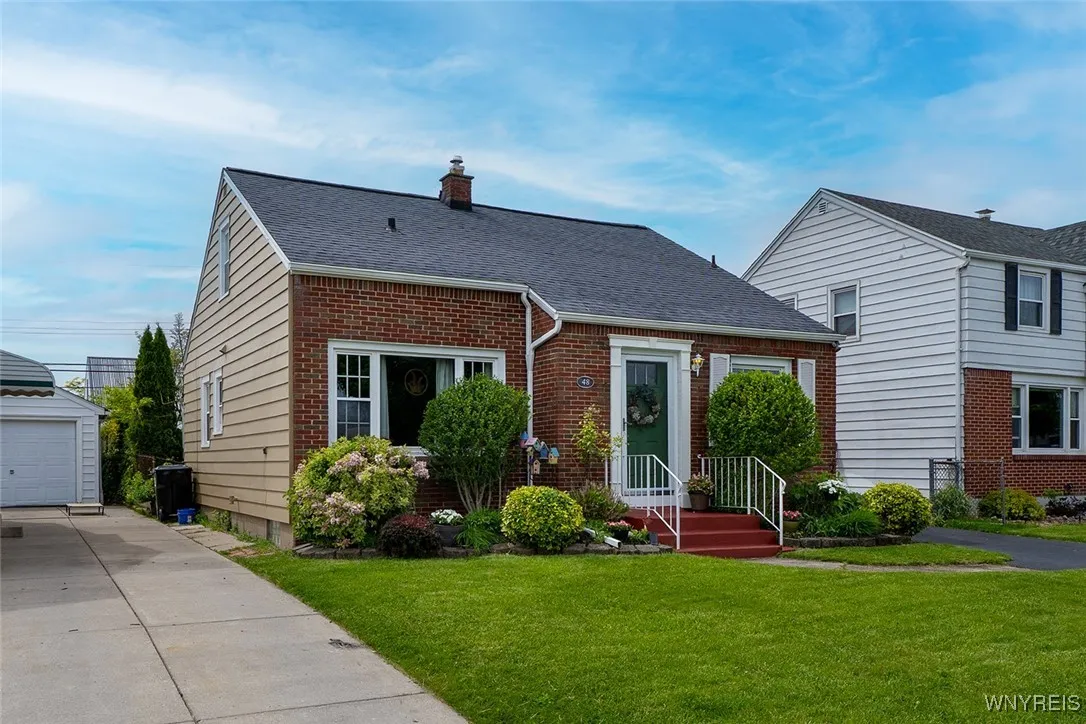 48 Hartford Avenue, Tonawanda-town, New York 14223, Tonawanda, New York 14223, 3 Bedrooms Bedrooms, 7 Rooms Rooms,2 BathroomsBathrooms,Residential,Closed,48 Hartford Avenue, Tonawanda-town, New York 14223,B1610259