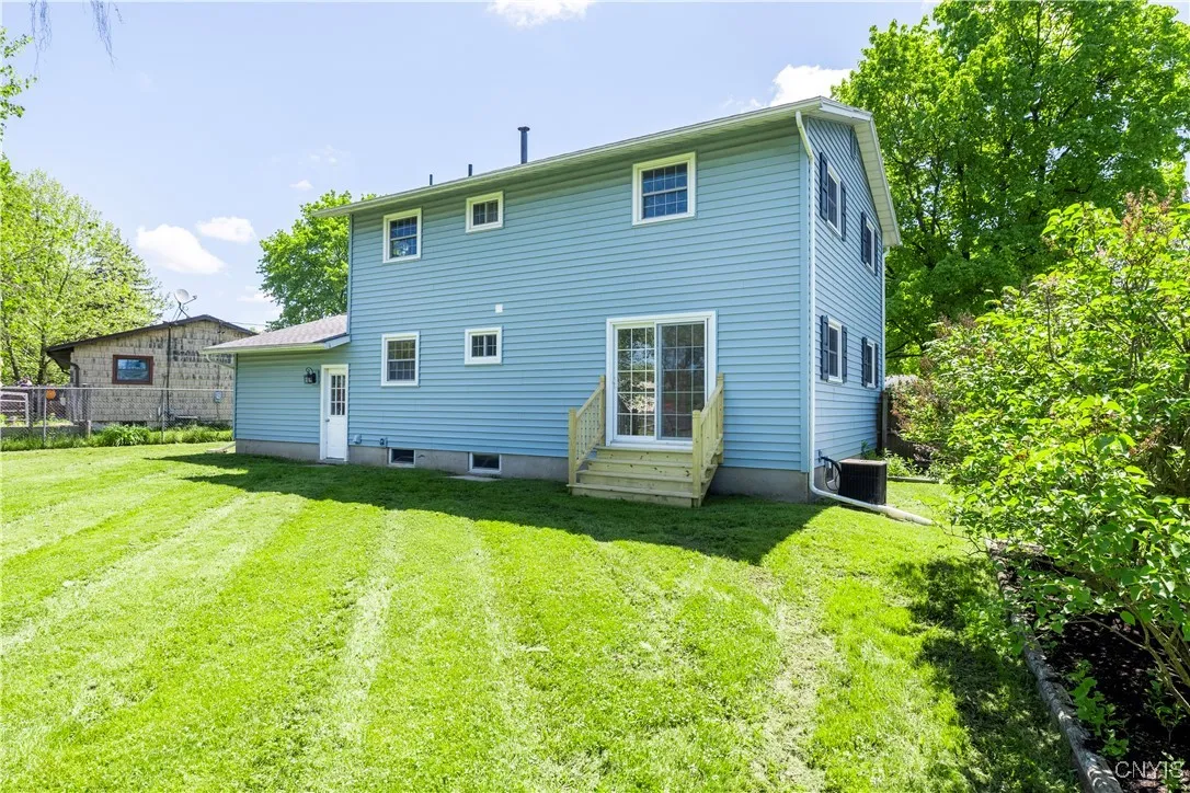 107 Rosewood Dr, Clay, New York 13090, Clay, New York 13090, 4 Bedrooms Bedrooms, 7 Rooms Rooms,2 BathroomsBathrooms,Residential,Closed,107 Rosewood Dr, Clay, New York 13090,S1610210
