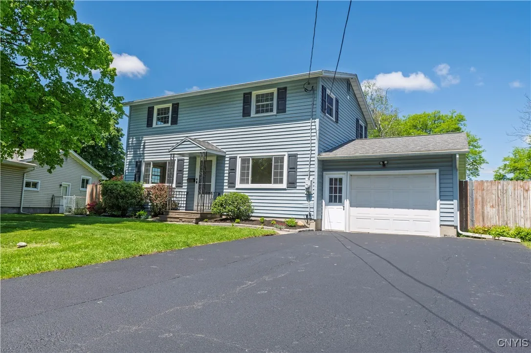 107 Rosewood Dr, Clay, New York 13090, Clay, New York 13090, 4 Bedrooms Bedrooms, 7 Rooms Rooms,2 BathroomsBathrooms,Residential,Closed,107 Rosewood Dr, Clay, New York 13090,S1610210