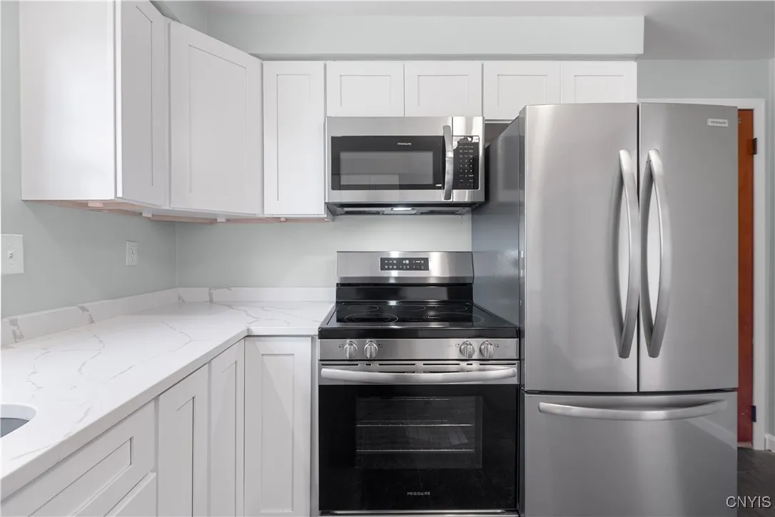 107 Rosewood Dr, Clay, New York 13090, Clay, New York 13090, 4 Bedrooms Bedrooms, 7 Rooms Rooms,2 BathroomsBathrooms,Residential,Closed,107 Rosewood Dr, Clay, New York 13090,S1610210