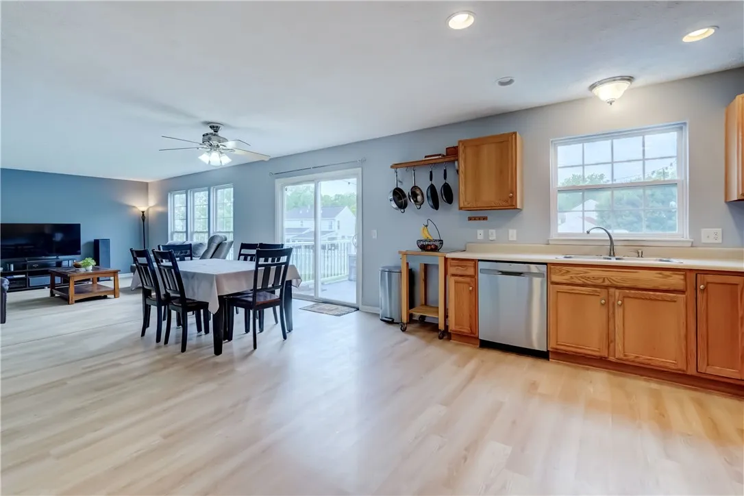 22 Butterfly Lane, Henrietta, New York 14586, Henrietta, New York 14586, 3 Bedrooms Bedrooms, 6 Rooms Rooms,2 BathroomsBathrooms,Residential,Closed,22 Butterfly Lane, Henrietta, New York 14586,R1609859