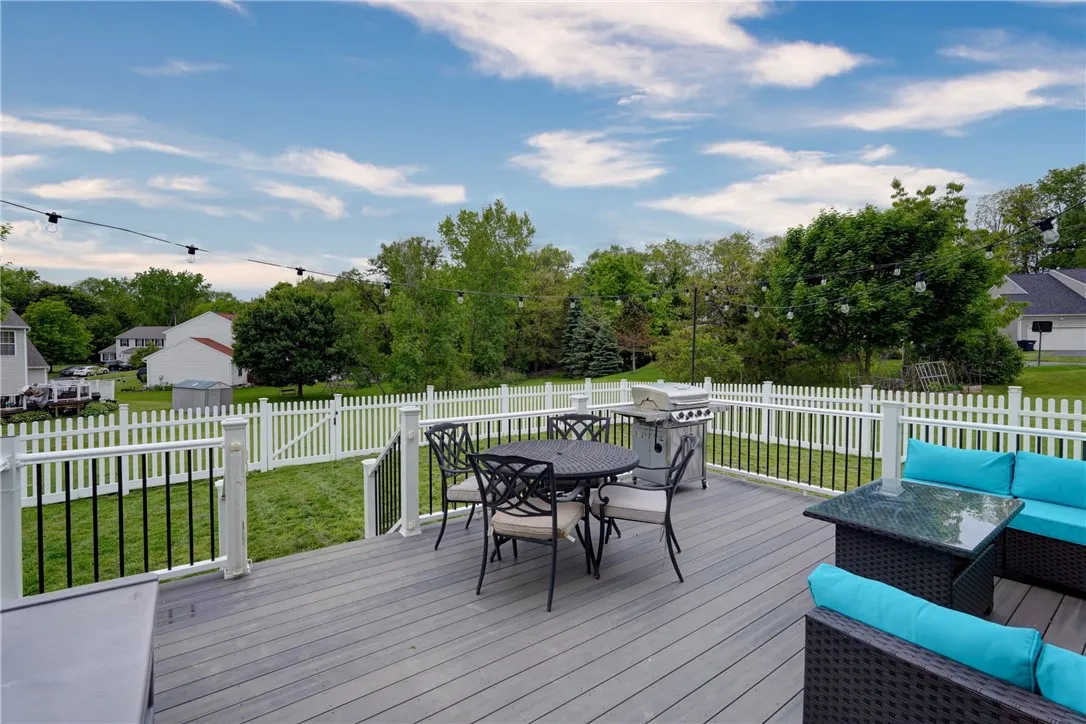 22 Butterfly Lane, Henrietta, New York 14586, Henrietta, New York 14586, 3 Bedrooms Bedrooms, 6 Rooms Rooms,2 BathroomsBathrooms,Residential,Closed,22 Butterfly Lane, Henrietta, New York 14586,R1609859