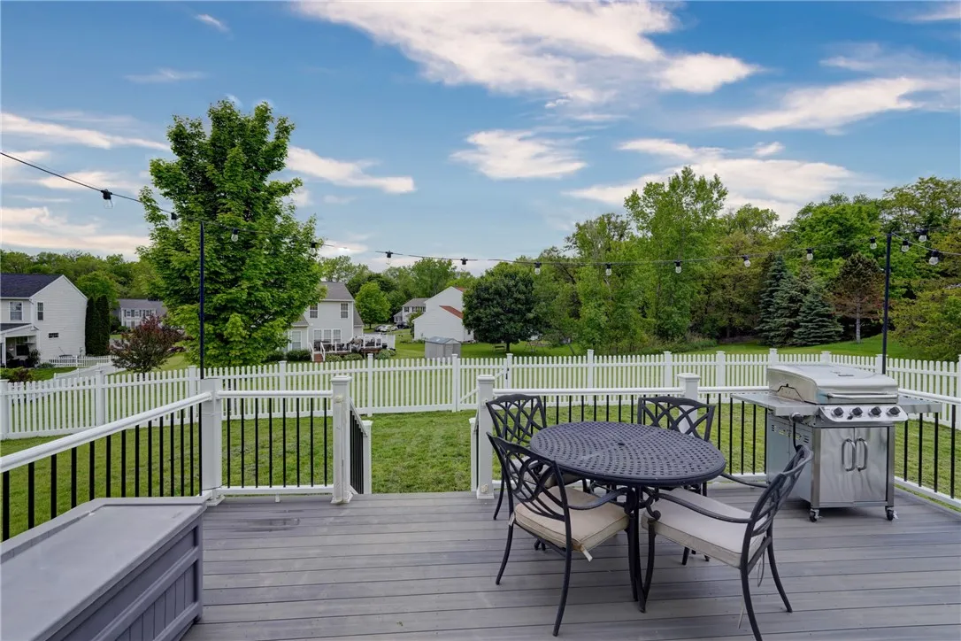 22 Butterfly Lane, Henrietta, New York 14586, Henrietta, New York 14586, 3 Bedrooms Bedrooms, 6 Rooms Rooms,2 BathroomsBathrooms,Residential,Closed,22 Butterfly Lane, Henrietta, New York 14586,R1609859