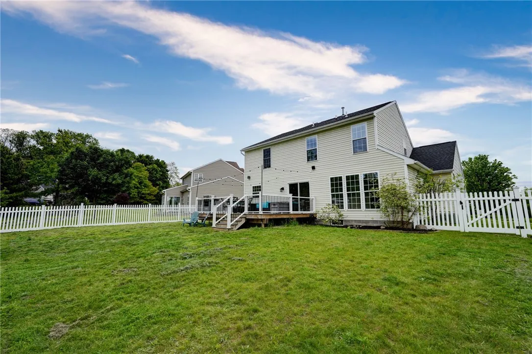 22 Butterfly Lane, Henrietta, New York 14586, Henrietta, New York 14586, 3 Bedrooms Bedrooms, 6 Rooms Rooms,2 BathroomsBathrooms,Residential,Closed,22 Butterfly Lane, Henrietta, New York 14586,R1609859
