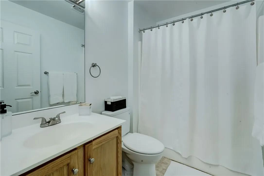 22 Butterfly Lane, Henrietta, New York 14586, Henrietta, New York 14586, 3 Bedrooms Bedrooms, 6 Rooms Rooms,2 BathroomsBathrooms,Residential,Closed,22 Butterfly Lane, Henrietta, New York 14586,R1609859