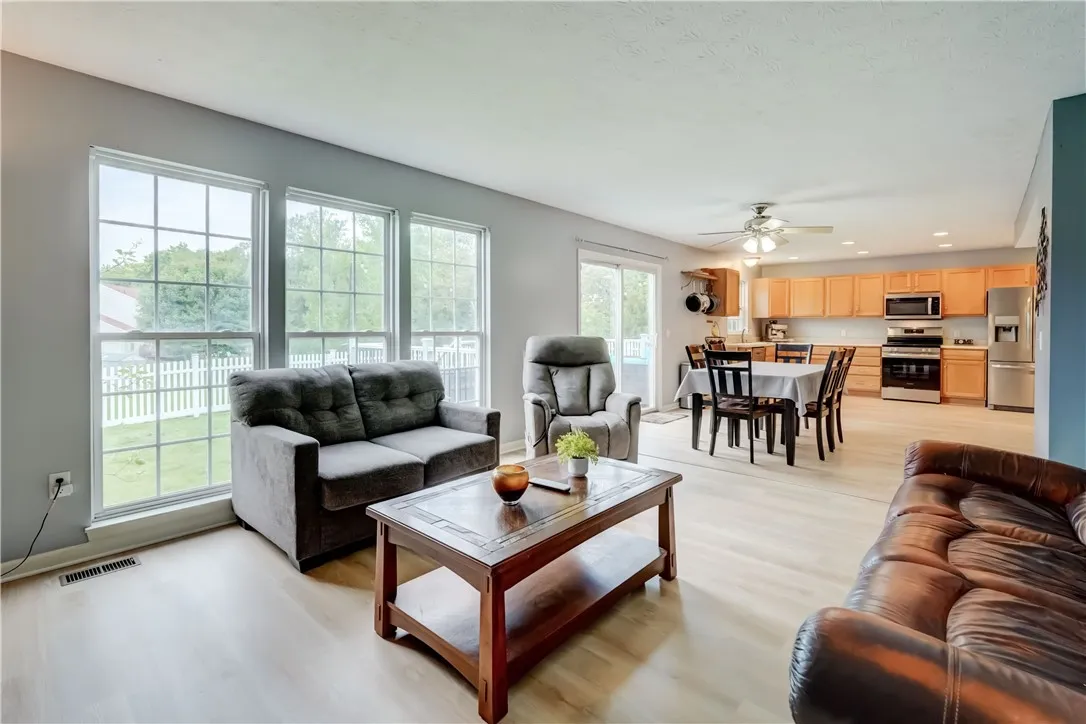 22 Butterfly Lane, Henrietta, New York 14586, Henrietta, New York 14586, 3 Bedrooms Bedrooms, 6 Rooms Rooms,2 BathroomsBathrooms,Residential,Closed,22 Butterfly Lane, Henrietta, New York 14586,R1609859