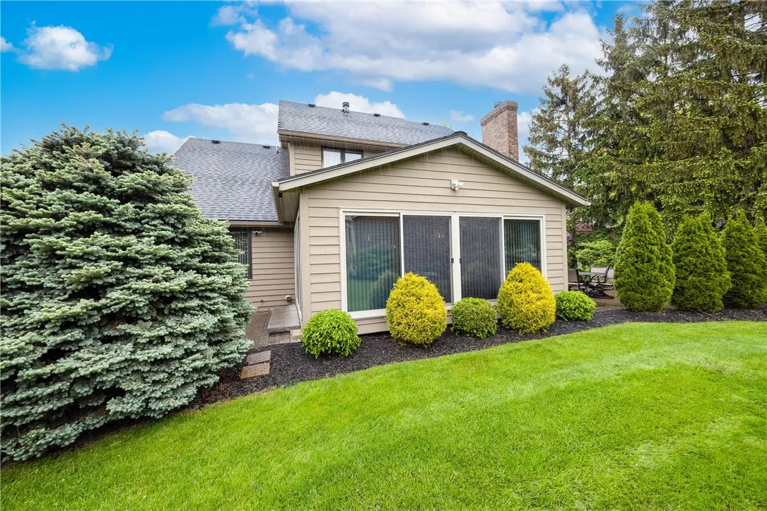 35 Margate Drive, Greece, New York 14616, Greece, New York 14616, 3 Bedrooms Bedrooms, 7 Rooms Rooms,2 BathroomsBathrooms,Residential,Closed,35 Margate Drive, Greece, New York 14616,R1609001
