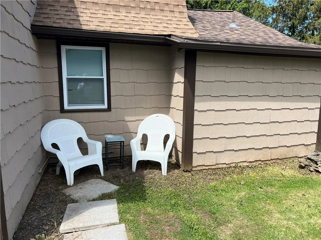 3 Pleasant Street, Chili, New York 14514, Chili, New York 14514, 2 Bedrooms Bedrooms, 4 Rooms Rooms,2 BathroomsBathrooms,Residential,Closed,3 Pleasant Street, Chili, New York 14514,R1609611