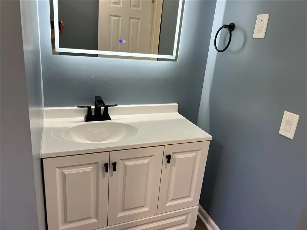 3 Pleasant Street, Chili, New York 14514, Chili, New York 14514, 2 Bedrooms Bedrooms, 4 Rooms Rooms,2 BathroomsBathrooms,Residential,Closed,3 Pleasant Street, Chili, New York 14514,R1609611
