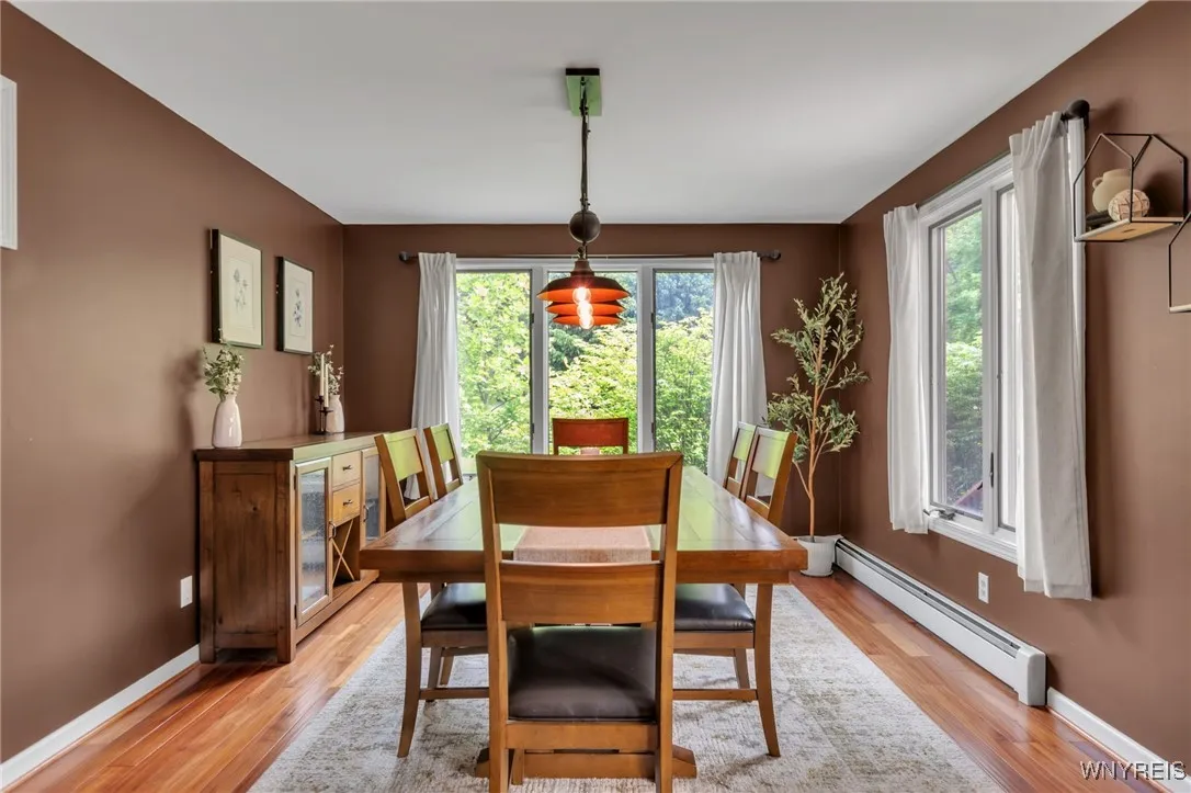 Formal dining room