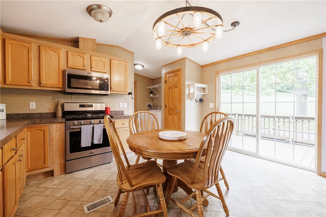 2208 Layton Street Rd, Lyons, New York 14489, Lyons, New York 14489, 3 Bedrooms Bedrooms, 7 Rooms Rooms,2 BathroomsBathrooms,Residential,Closed,2208 Layton Street Rd, Lyons, New York 14489,R1610089