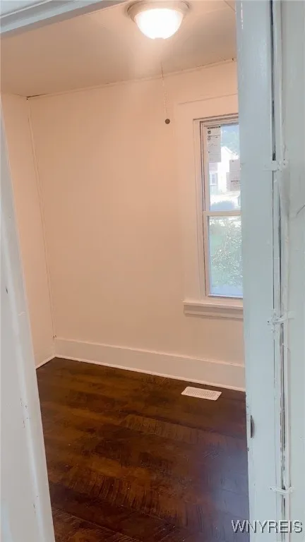 455 Monroe Street, Buffalo, New York 14212, Buffalo, New York 14212, 4 Bedrooms Bedrooms, 7 Rooms Rooms,2 BathroomsBathrooms,Residential,For Sale,455 Monroe Street, Buffalo, New York 14212,B1610330