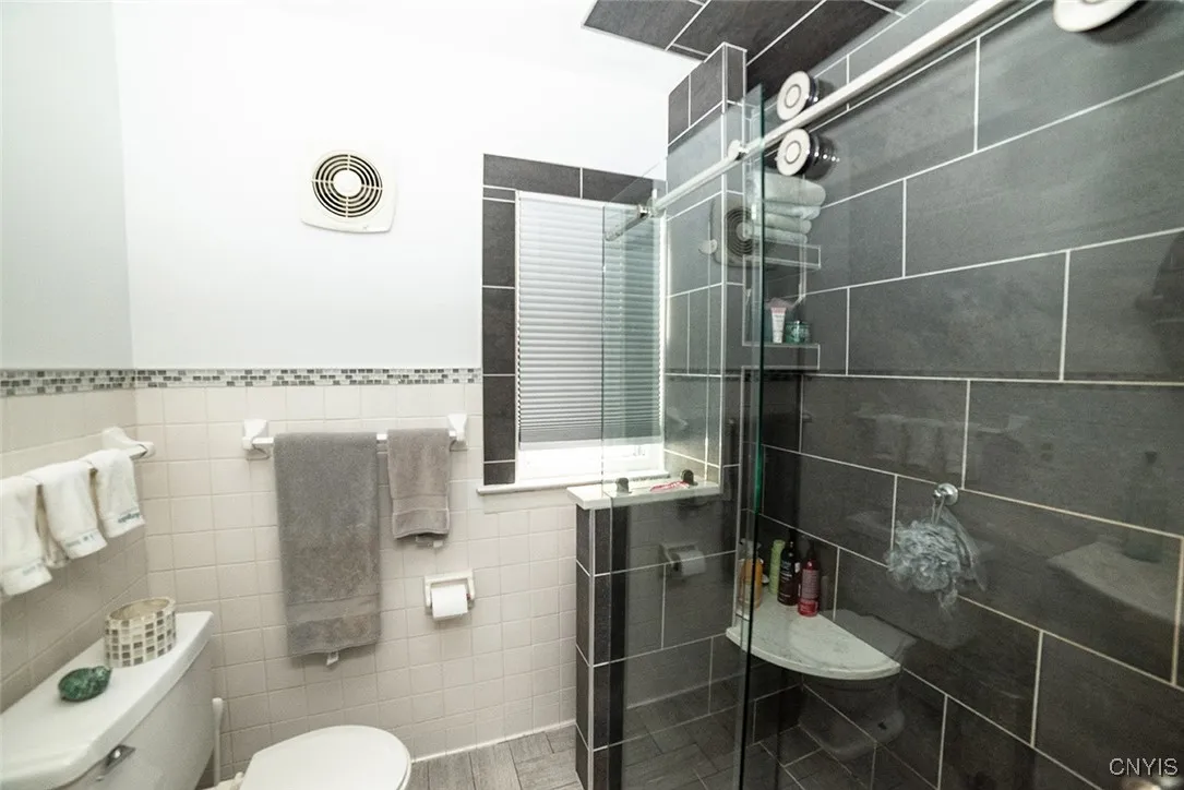 330 Wellesley Road, Syracuse, New York 13207, Syracuse, New York 13207, 4 Bedrooms Bedrooms, 10 Rooms Rooms,3 BathroomsBathrooms,Residential,Closed,330 Wellesley Road, Syracuse, New York 13207,S1609564