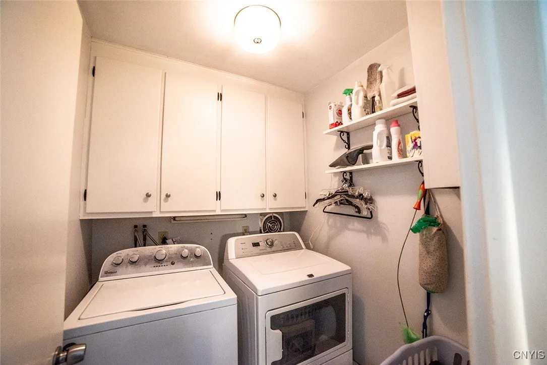 330 Wellesley Road, Syracuse, New York 13207, Syracuse, New York 13207, 4 Bedrooms Bedrooms, 10 Rooms Rooms,3 BathroomsBathrooms,Residential,Closed,330 Wellesley Road, Syracuse, New York 13207,S1609564