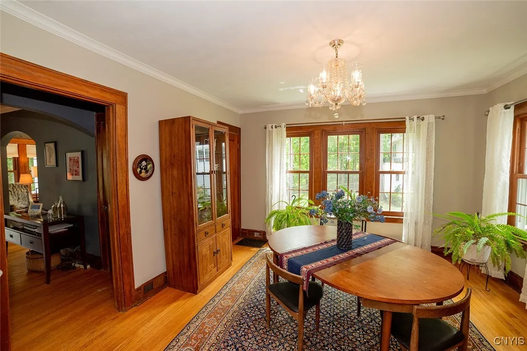 330 Wellesley Road, Syracuse, New York 13207, Syracuse, New York 13207, 4 Bedrooms Bedrooms, 10 Rooms Rooms,3 BathroomsBathrooms,Residential,Closed,330 Wellesley Road, Syracuse, New York 13207,S1609564
