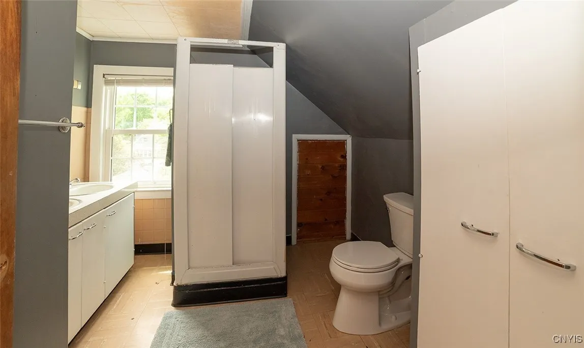 330 Wellesley Road, Syracuse, New York 13207, Syracuse, New York 13207, 4 Bedrooms Bedrooms, 10 Rooms Rooms,3 BathroomsBathrooms,Residential,Closed,330 Wellesley Road, Syracuse, New York 13207,S1609564