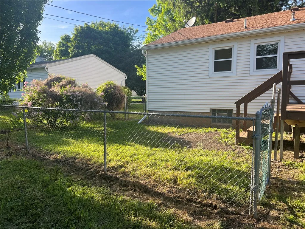 5 Ivamae Drive, Chili, New York 14514, Chili, New York 14514, 3 Bedrooms Bedrooms, 5 Rooms Rooms,1 BathroomBathrooms,Residential,Closed,5 Ivamae Drive, Chili, New York 14514,R1607951