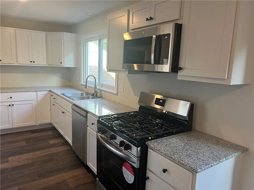 5 Ivamae Drive, Chili, New York 14514, Chili, New York 14514, 3 Bedrooms Bedrooms, 5 Rooms Rooms,1 BathroomBathrooms,Residential,Closed,5 Ivamae Drive, Chili, New York 14514,R1607951