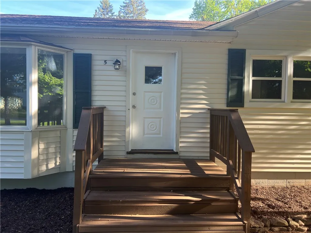 5 Ivamae Drive, Chili, New York 14514, Chili, New York 14514, 3 Bedrooms Bedrooms, 5 Rooms Rooms,1 BathroomBathrooms,Residential,Closed,5 Ivamae Drive, Chili, New York 14514,R1607951
