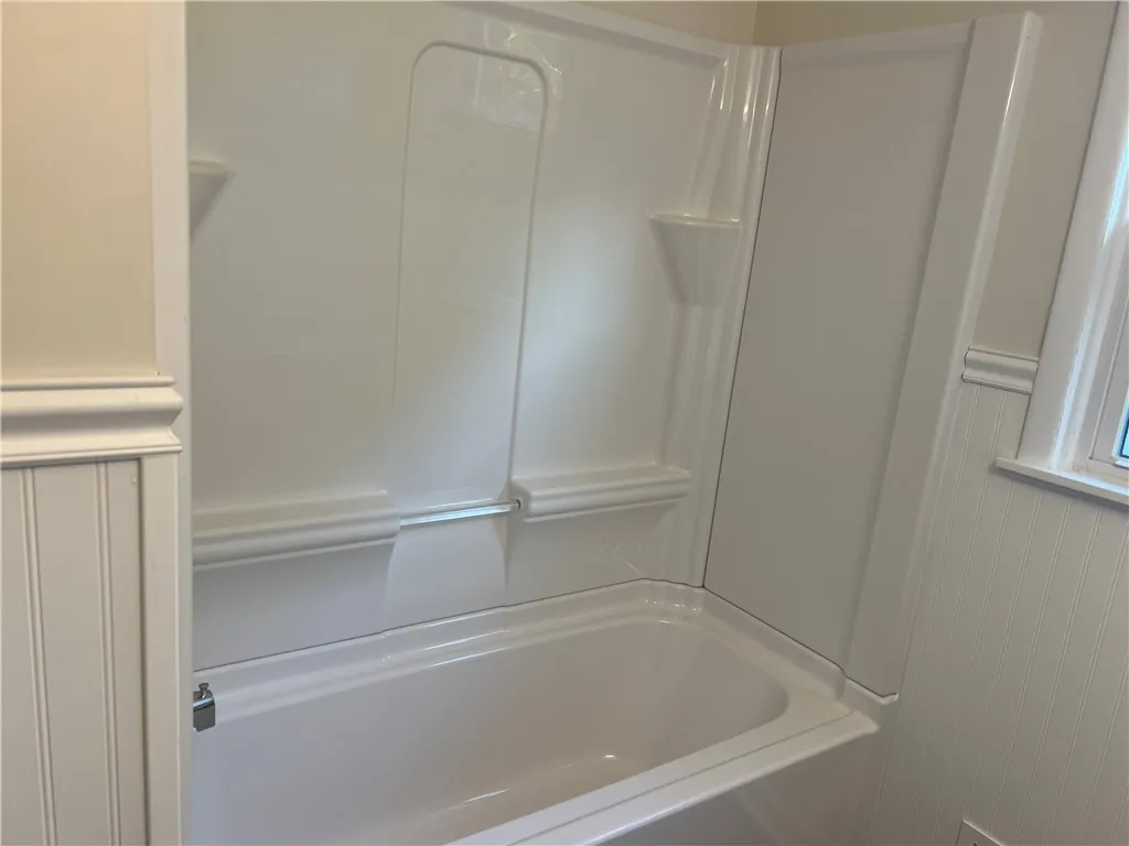 5 Ivamae Drive, Chili, New York 14514, Chili, New York 14514, 3 Bedrooms Bedrooms, 5 Rooms Rooms,1 BathroomBathrooms,Residential,Closed,5 Ivamae Drive, Chili, New York 14514,R1607951