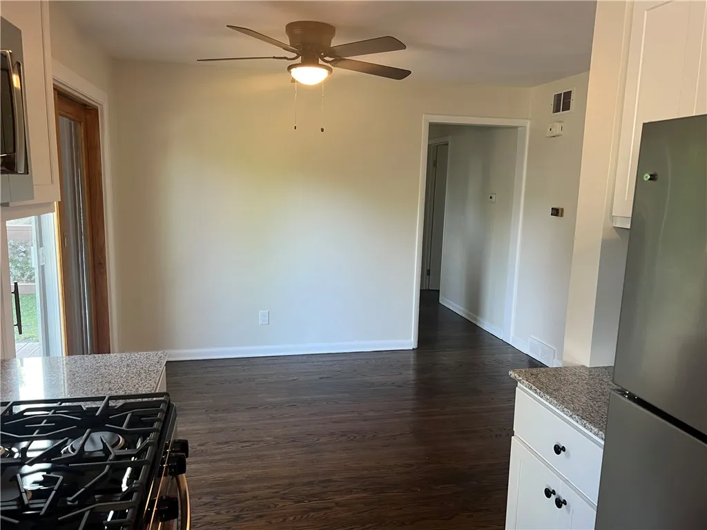 5 Ivamae Drive, Chili, New York 14514, Chili, New York 14514, 3 Bedrooms Bedrooms, 5 Rooms Rooms,1 BathroomBathrooms,Residential,Closed,5 Ivamae Drive, Chili, New York 14514,R1607951
