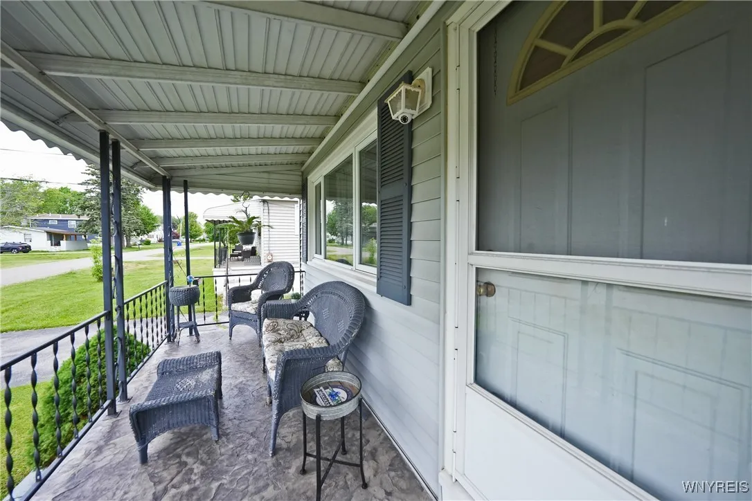 4342 Abbott Parkway, Hamburg, New York 14219, Hamburg, New York 14219, 2 Bedrooms Bedrooms, 5 Rooms Rooms,1 BathroomBathrooms,Residential,Closed,4342 Abbott Parkway, Hamburg, New York 14219,B1609915