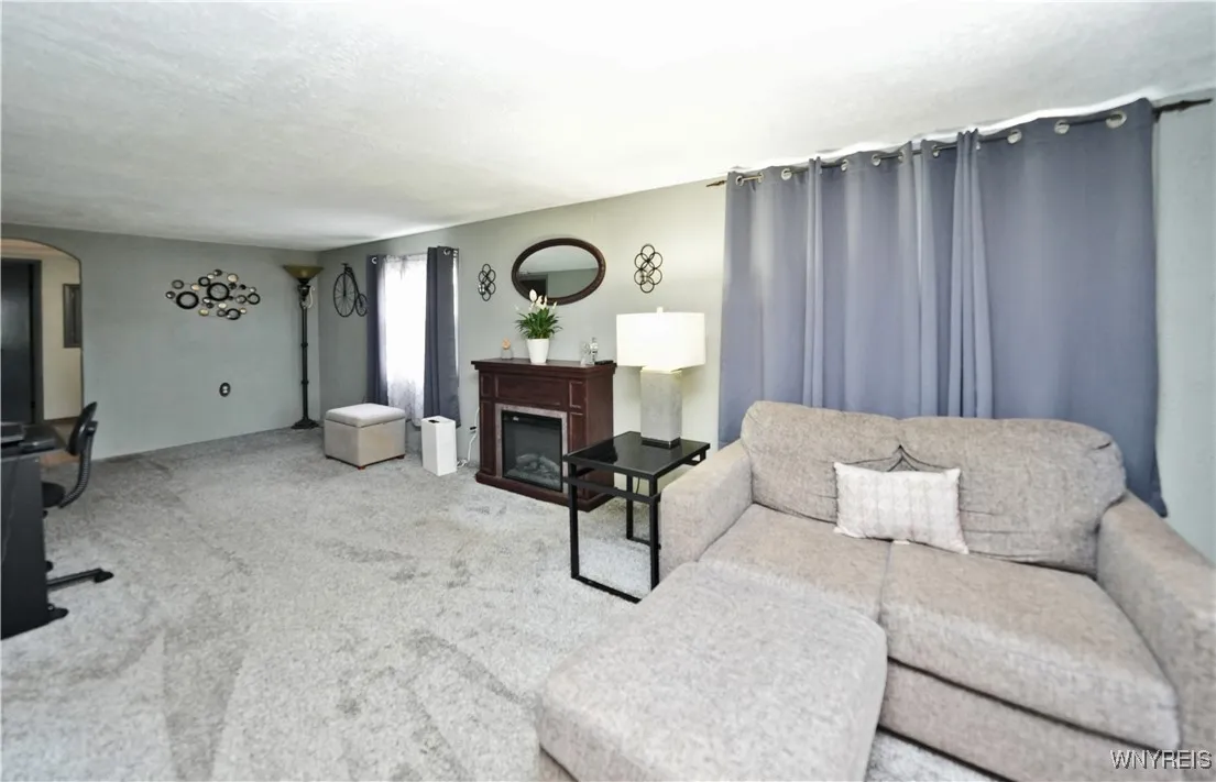 4342 Abbott Parkway, Hamburg, New York 14219, Hamburg, New York 14219, 2 Bedrooms Bedrooms, 5 Rooms Rooms,1 BathroomBathrooms,Residential,Closed,4342 Abbott Parkway, Hamburg, New York 14219,B1609915