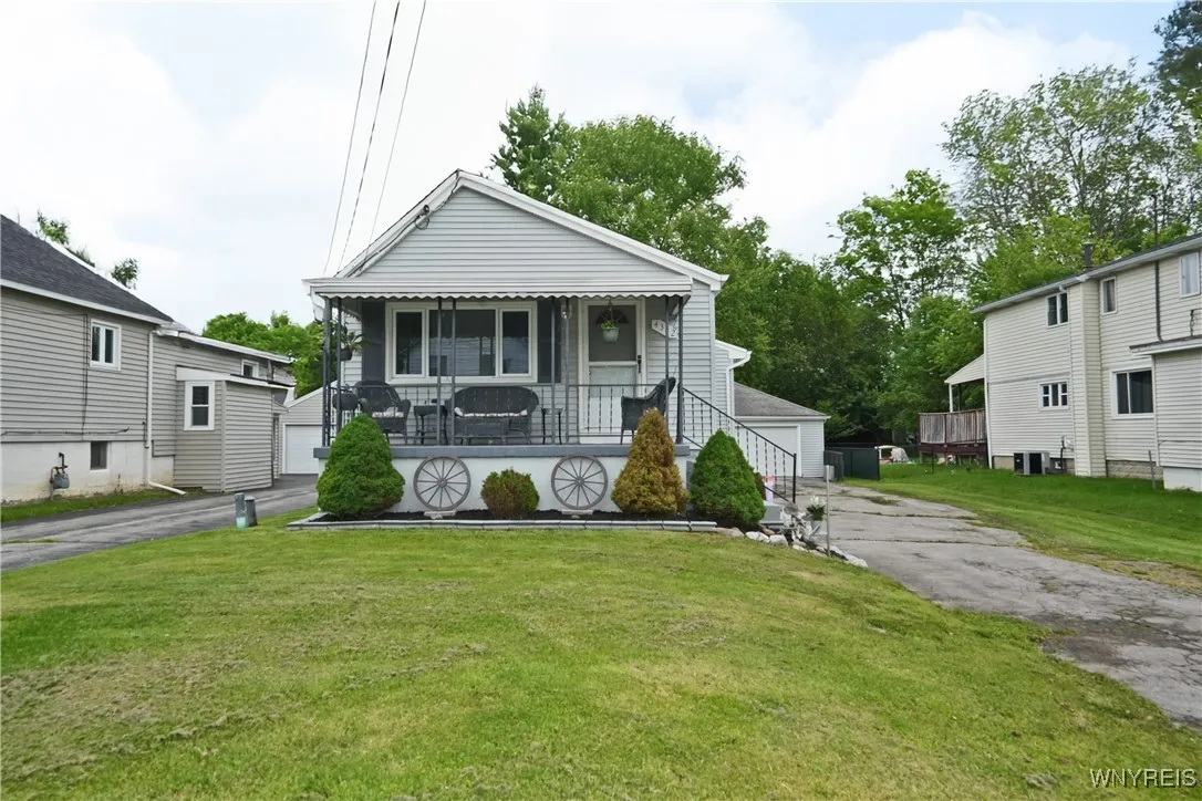 4342 Abbott Parkway, Hamburg, New York 14219, Hamburg, New York 14219, 2 Bedrooms Bedrooms, 5 Rooms Rooms,1 BathroomBathrooms,Residential,Closed,4342 Abbott Parkway, Hamburg, New York 14219,B1609915