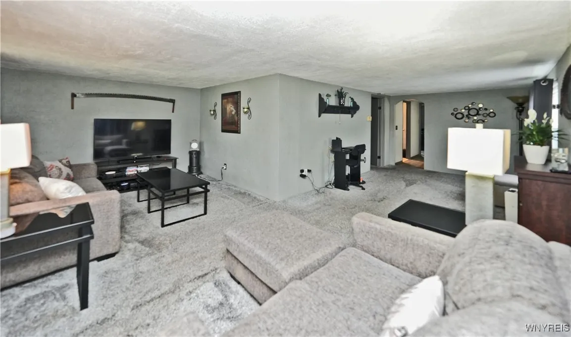 4342 Abbott Parkway, Hamburg, New York 14219, Hamburg, New York 14219, 2 Bedrooms Bedrooms, 5 Rooms Rooms,1 BathroomBathrooms,Residential,Closed,4342 Abbott Parkway, Hamburg, New York 14219,B1609915